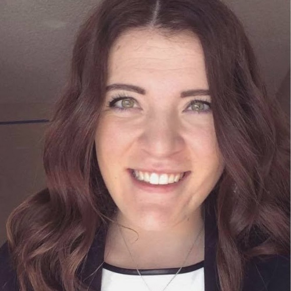 Meet your Posher, Kayla